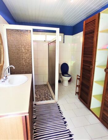 FARE MOU’A Moorea Tiahura 